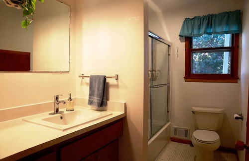 Lake Elmo Other | Cozy Farmhouse for Nature Lovers