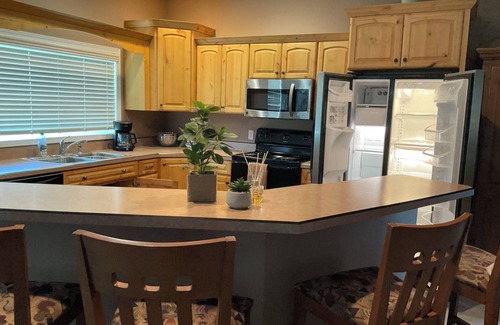 Great Falls Other | Cozy farmhouse in charming Great Falls with WiFi, AC