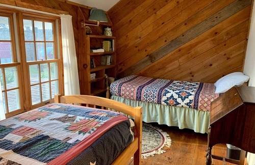 Rowe Other | Cozy Farmhouse Retreat in the Berkshires - Gabriel’s Room