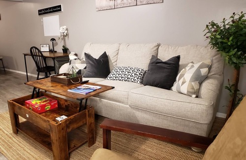 Montgomery Apartment | Cozy Farmhouse theme apartment Disney+ YouTubeTV FastWiFi