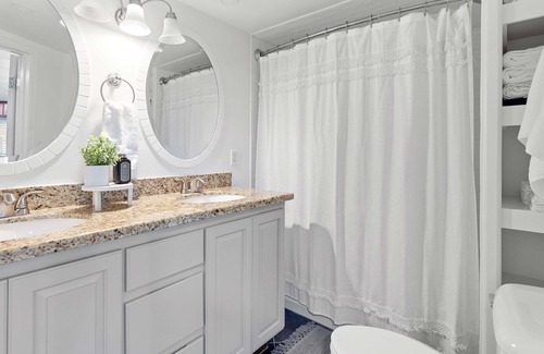San Tan Valley Other | Cozy Farmhouse