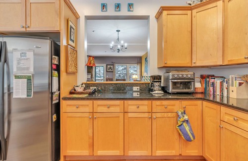 Quechee House | Cozy Fireplace, Quechee Club | Vale Village 2B*