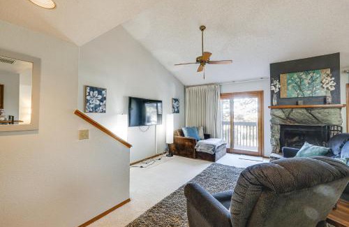 Flagstaff Apartment | Cozy Flagstaff Retreat with Balcony and Mtn View!