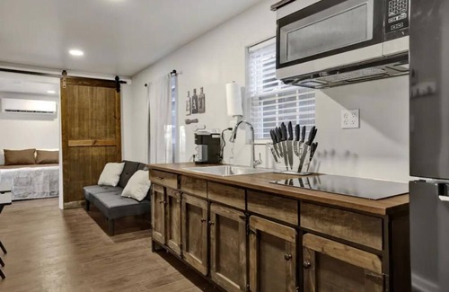 Athens Apartment | Cozy Forest Container Cottage ~ Near Wheeler Lake