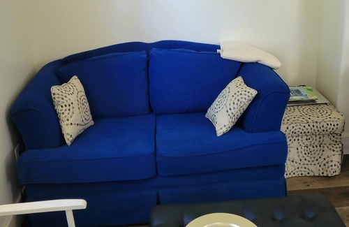 Christina Lake Apartment | Cozy fully appointed suite walking distance to Christina Lake