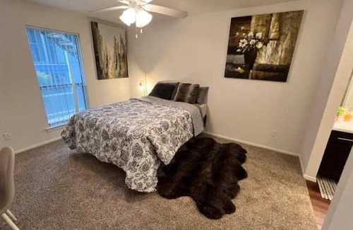 East Riverside - Oltorf Apartment | Cozy Fully Equipped Central ATX Apt