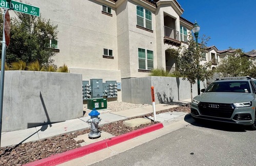 El Paso Apartment | Cozy furnished apartment in El Paso with WiFi AC fitness room Amazing location