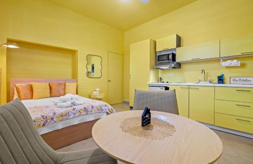Sagrado Corazon Apartment | Cozy Garden Studio in the Heart of San Juan MM8