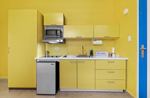 Sagrado Corazon Apartment | Cozy Garden Studio in the Heart of San Juan MM8