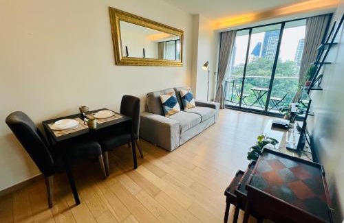 Thonglor Apartment | Cozy Garden-View 1Bed 1Bath 700m BTS Thonglor, 500m Samitivej Hospital, Fast 500mbps wifi