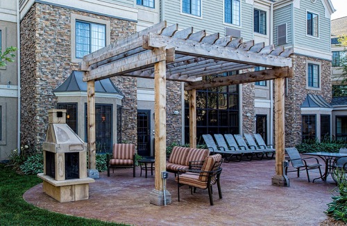 Eagan Condo | Cozy Getaway near Mall of America w/Free Parking!