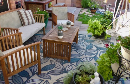 Parkway House | cozy getaway with hot tub, sits on a relaxing patio, close freeway access