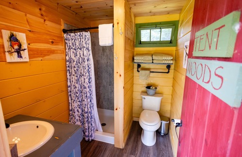 Turner Bed & Breakfast | Cozy Glamping at Farm Bed and Breakfast in Maine