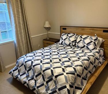 Rabbit Creek House | Cozy Golden View 4 bedroom home