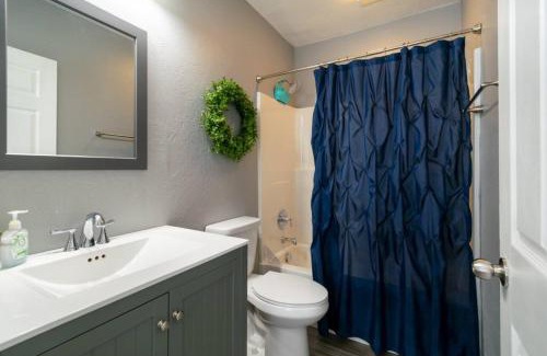 Great Falls House | Cozy Great Falls Retreat.