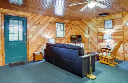 Green Bank House | Cozy Green Bank Cabin about 2 Mi to Observatory!
