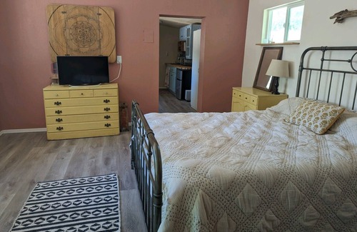 Payson Other | Cozy guest house by the river.