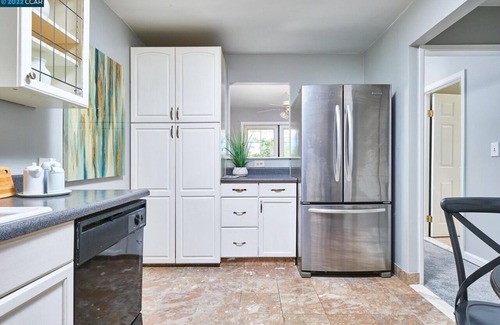 Livermore House | Cozy Guest House close to Downtown!