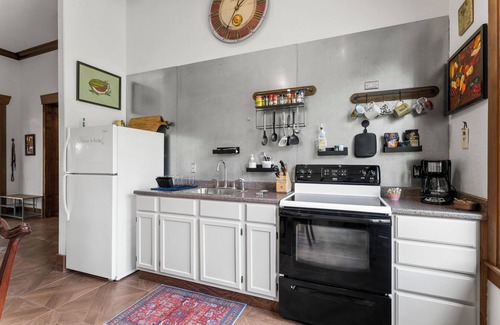 Austin House | Cozy Guest House on Fitzhugh Rd in the Hill Country, 14 miles to downtown Austin