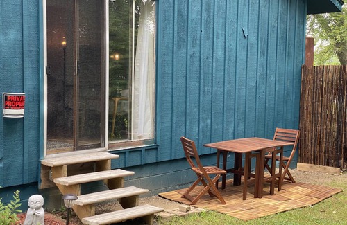 Germantown Apartment | Cozy guest suite at the Blue Ranch