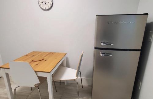 Knight Apartment | Cozy Guest Suite in Quiet Home with Private Entry