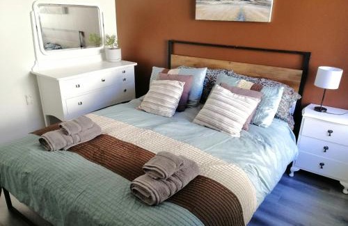 Upper Hutt House | Cozy guesthouse at the Rabbithole, Akatarawa Valley