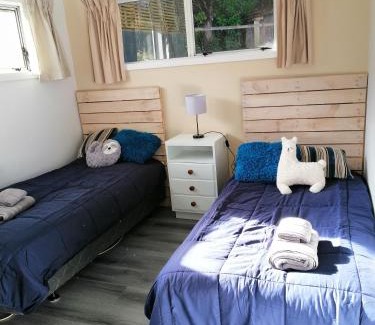 Upper Hutt House | Cozy guesthouse at the Rabbithole, Akatarawa Valley