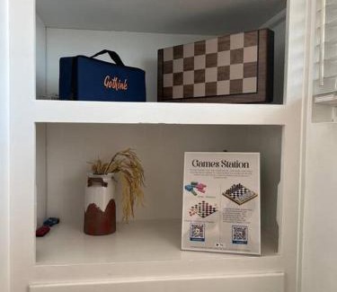 Midway City House | Cozy Guesthouse in Central OC