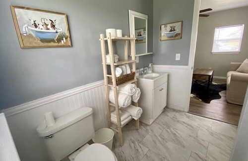 Kempner House | Cozy Guesthouse In The County