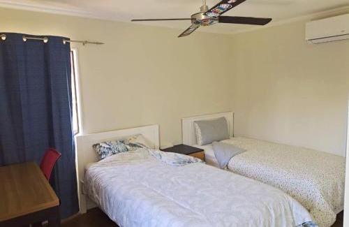 Half Moon Bay House | Cozy Half Moon Bay Homestay