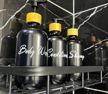 Southwest Edmonton Apartment | Cozy Haven!
