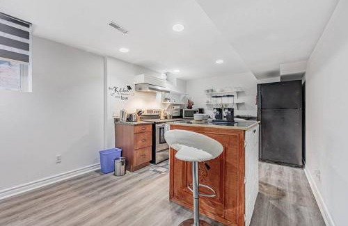 Whitby Apartment | Cozy Haven Retreat 2Bed Basement
