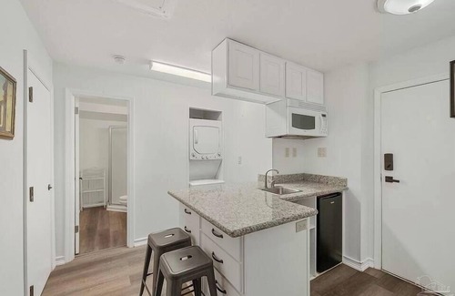 North Northwest Pensacola House | Cozy Hencye 3 – Near UWF, HospitalandPensacola Beach