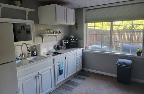 Ken Caryl Villa | Cozy Hideaway at Red Rocks & Chatfield ~ Winter Wonderland
