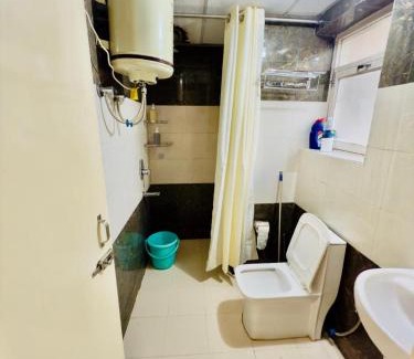 Solan Apartment | Cozy hill view solan
