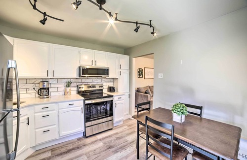 Hobart House | Cozy Hobart Retreat < 9 Mi to Lake Michigan!