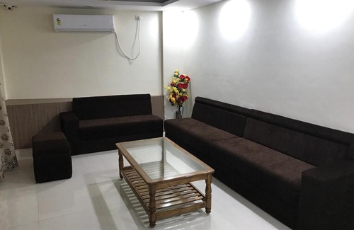 Bhopal Apartment | Cozy holiday home at Shahpura Lake
