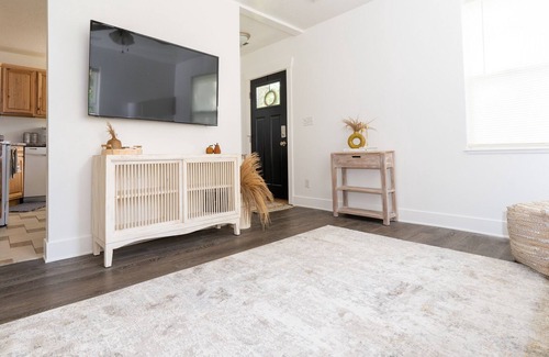 Hyrum House | Cozy Home “10 mins from Logan!”
