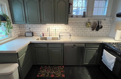 The Southampton House | Cozy Home 3-bedroom house with WiFi, AC in delightful St. Louis