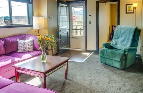 Trinidad House | Cozy Home - 5 Mi to Trinidad Lake State Park!