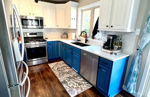 Oshkosh House | Cozy Home a few miles away from EAA & Sea Plane Base