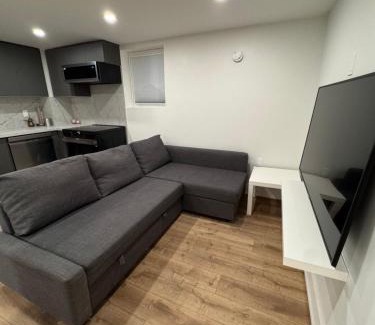 Pickering Apartment | Cozy home away from home