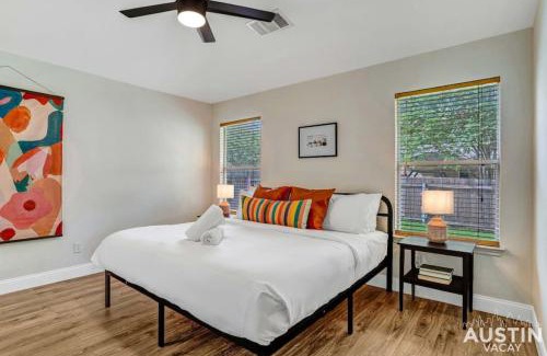 Olympic Heights House | Cozy Home away from Home, Quiet Office, King Bed