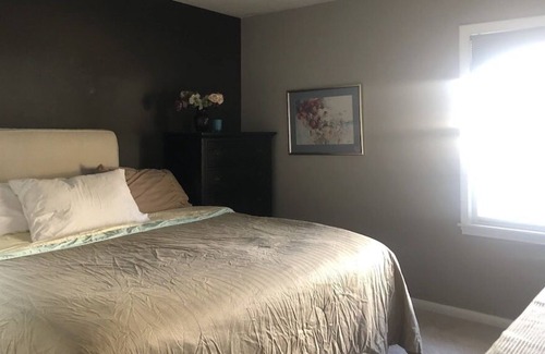 East Bloomington House | Cozy home by airport mall of America