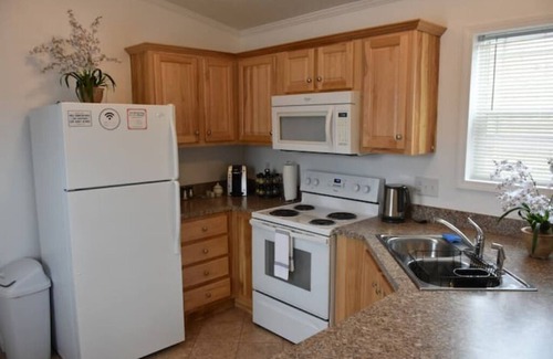 Gardiner House | Cozy Home by Yellowstone River Confluence.