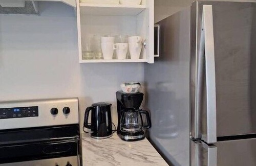 Shelburne House | Cozy Home Close to Blue Mountain and Collingwood