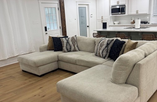 Shenandoah House | Cozy Home in Baton Rouge