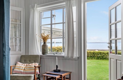Bjert House | Cozy home in Bjert with house sea view