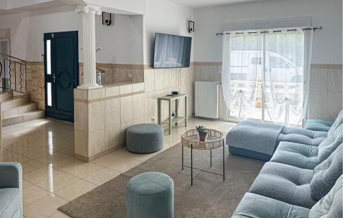 Blois House | Cozy Home In Blois With Wifi