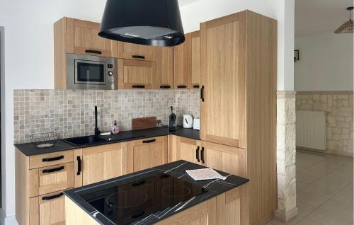 Blois House | Cozy Home In Blois With Wifi